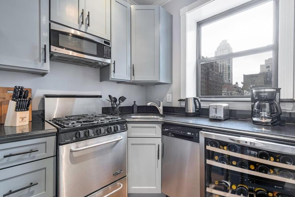 Gorgeous & Bright 3Bdr & 1Bth In Midtown Manhattan Nova York Exterior foto
